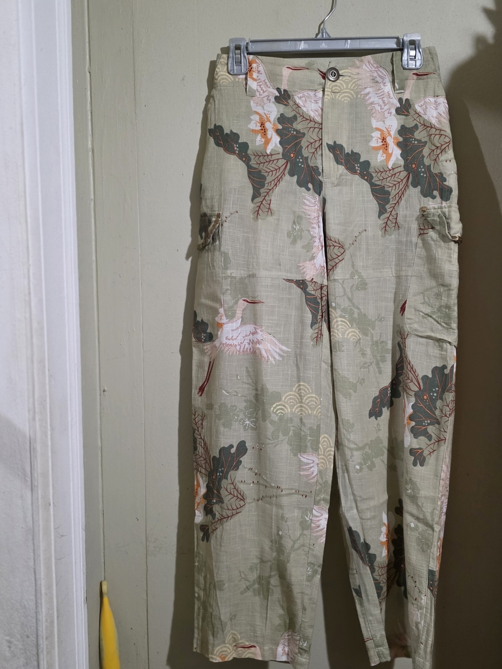 Straight Leg/cargo Floral Crane Pants in Sage Green